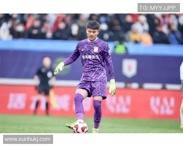 南美杯万卡约体育队门将神勇扑救零封对手